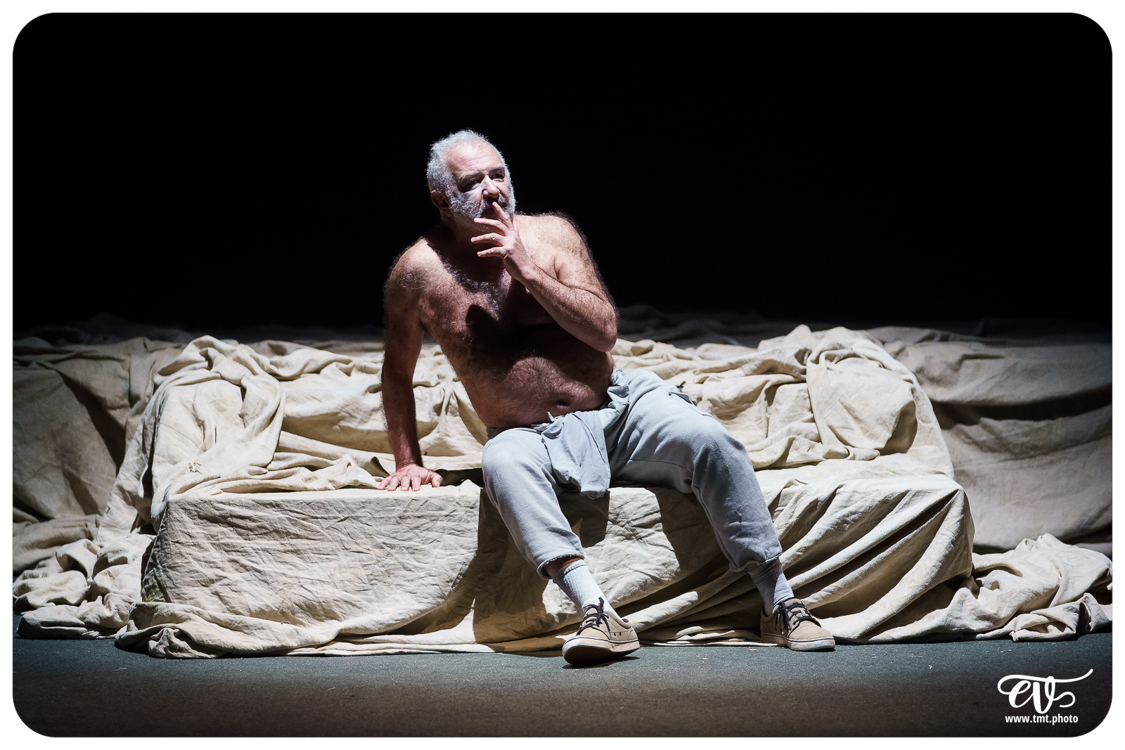 UN SONGE, UNE NUIT, L'ETE (CIE DU MATAMORE)